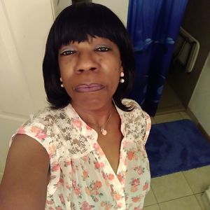 Meet your Posher, Edna